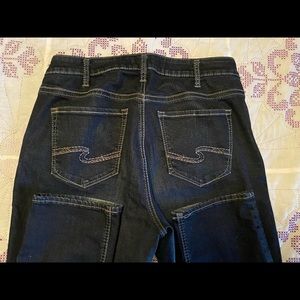 Silver Jeans Avery Straight Size 14 Inseam 30